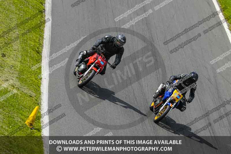 cadwell no limits trackday;cadwell park;cadwell park photographs;cadwell trackday photographs;enduro digital images;event digital images;eventdigitalimages;no limits trackdays;peter wileman photography;racing digital images;trackday digital images;trackday photos